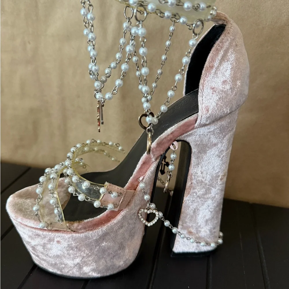 Dolls Kill Sugar Thrills Holy Revelation pink velvet platform heel. Size 5 - Picture 9 of 12